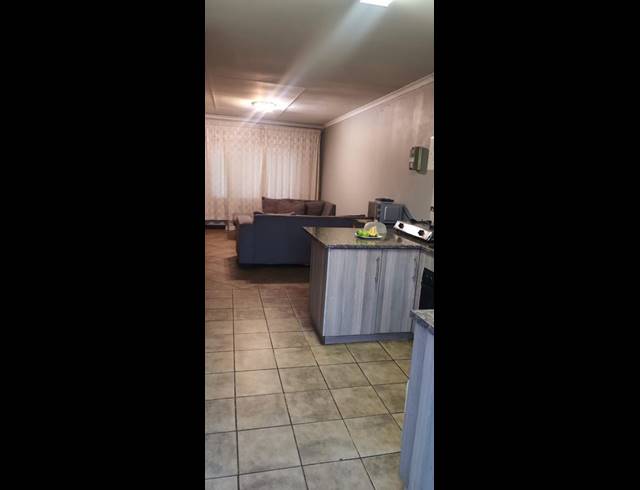 2 BEDROOM PROPERTY TO RENT IN HECTORTON